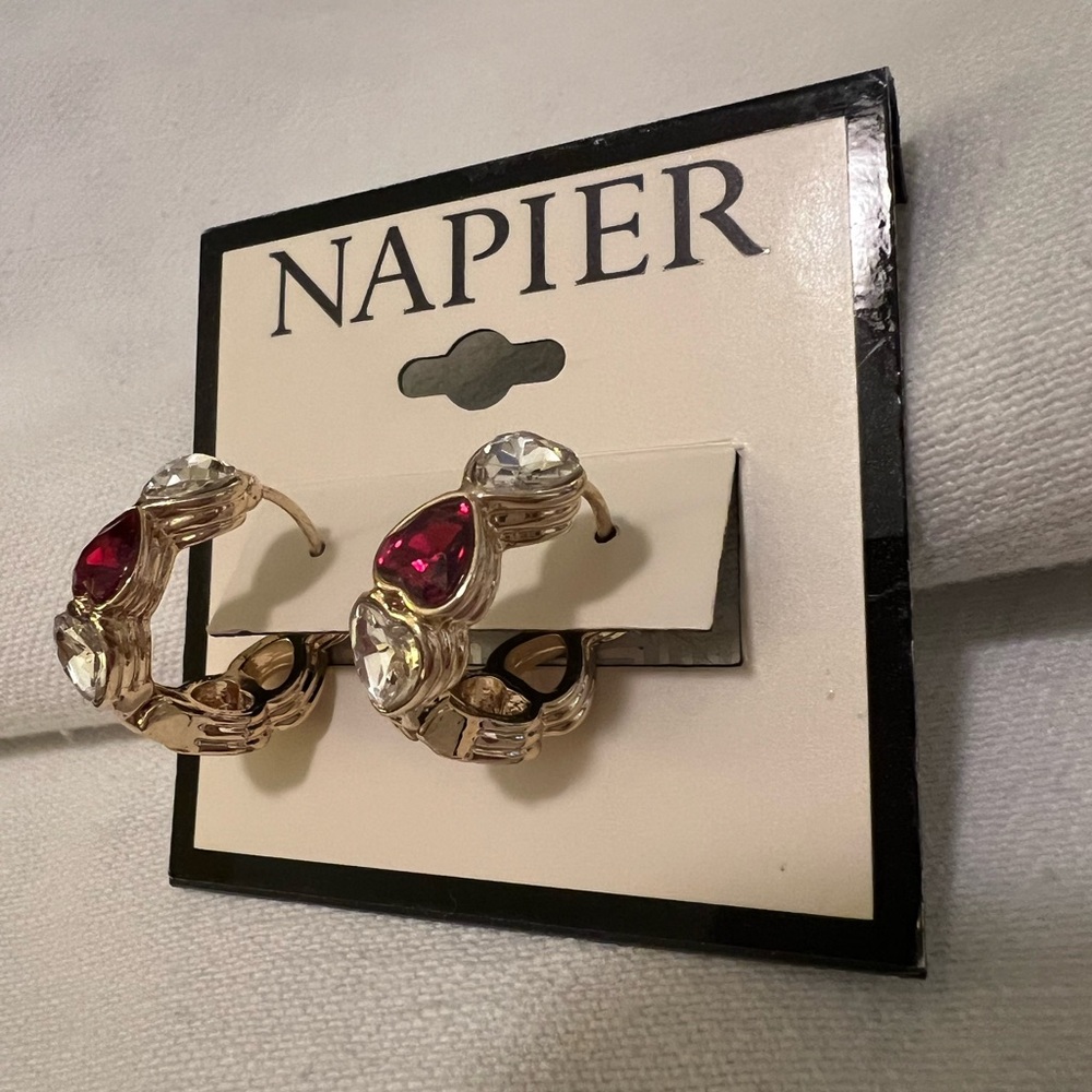 Napier Gold and Red Crystal Heart Earrings NWT - Picture 4 of 8